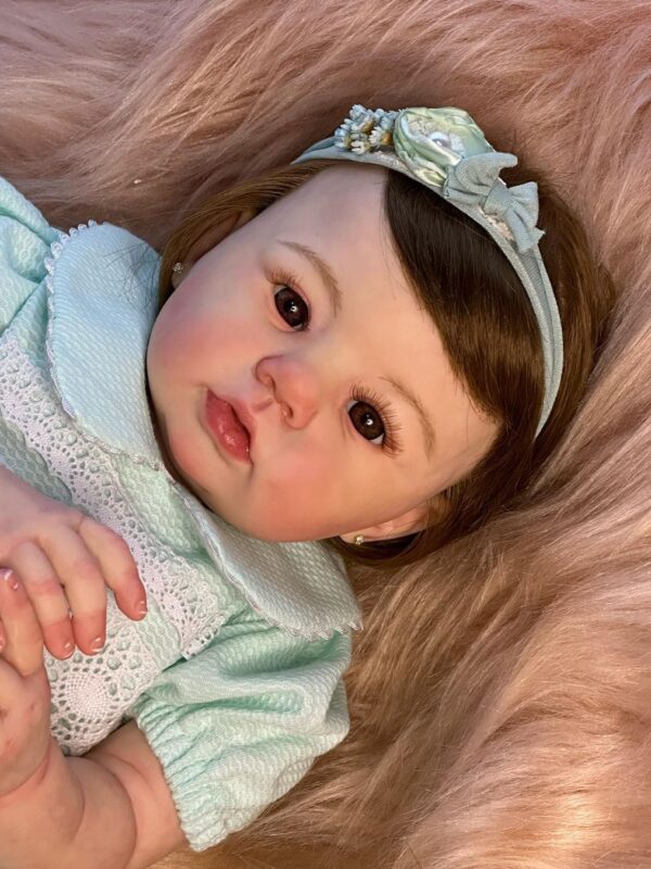 Bebê Reborn Abigail (Olhos Expressivos)